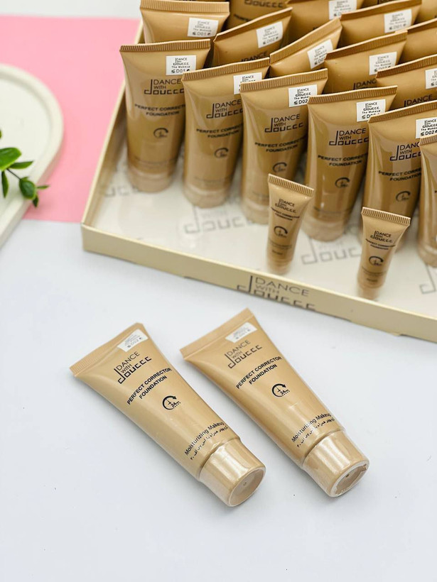 کرم پودر spf دار ضد آب و با کاور بالا و ماندگاری 24 ساعته