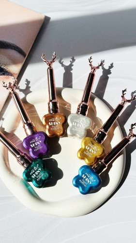 خط چشم مویی رنگی