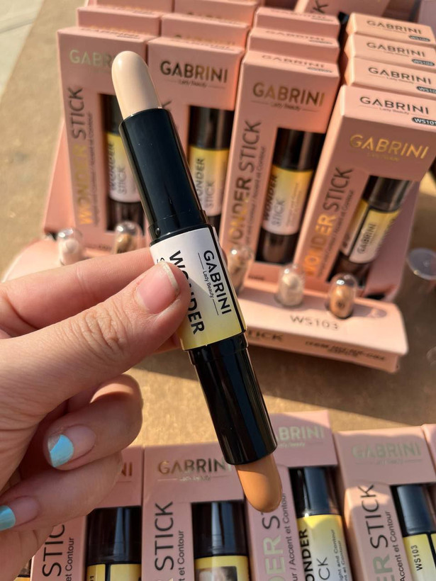 کانتور و کانسیلر در یک محصول