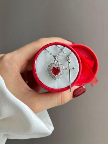 گردنبند ست قلب و شمشیر